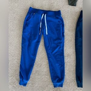 FIGS women’s jogger scrub bottoms, size medium petite in Royal Blue